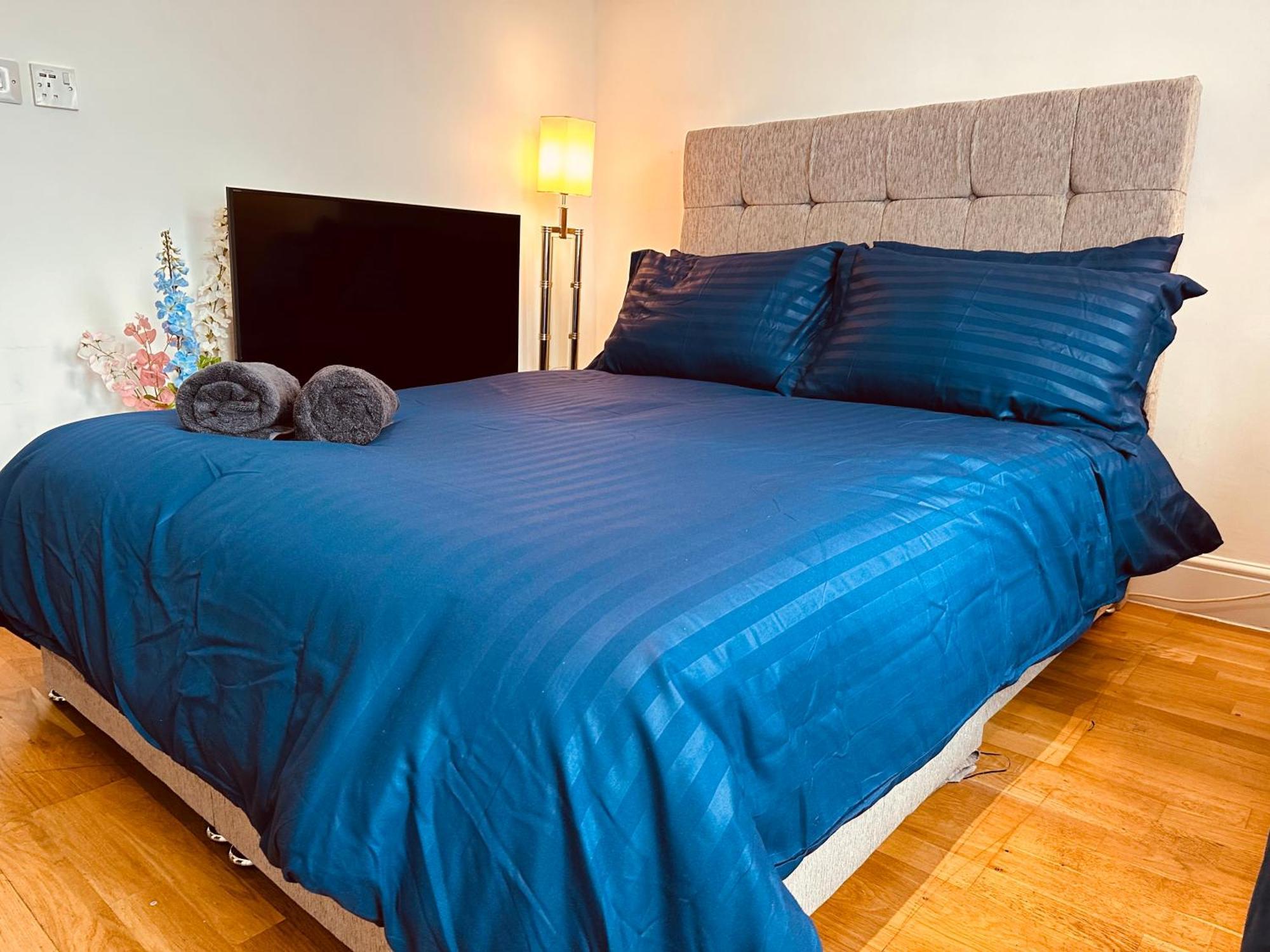 Stunning One Bedroom Studio Flat London Exterior photo